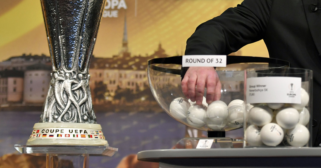 Sweden's former defender and 2017 Europa League final ambassador Patrik Andersson holds the draw for the round of 32 of the UEFA Europa League football tournament at the UEFA headquarters in Nyon on December 12, 2016. / AFP / Fabrice COFFRINI (Photo credit should read FABRICE COFFRINI/AFP/Getty Images)