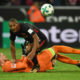 Cologne's goalkeeper Timo Horn and Frankfurt´s midfielder Sebastian Haller vie for the ball during the German First division Bundesliga football match 1.FC Cologne vs Eintracht Frankfurt in Cologne, western Germany, on September 20, 2017. / AFP PHOTO / PATRIK STOLLARZ (Photo credit should read PATRIK STOLLARZ/AFP/Getty Images)