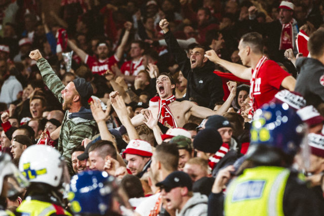 Nur einmal nach Europa Bildband Interview Sebastian Bahr 1. FC Köln Europapokal