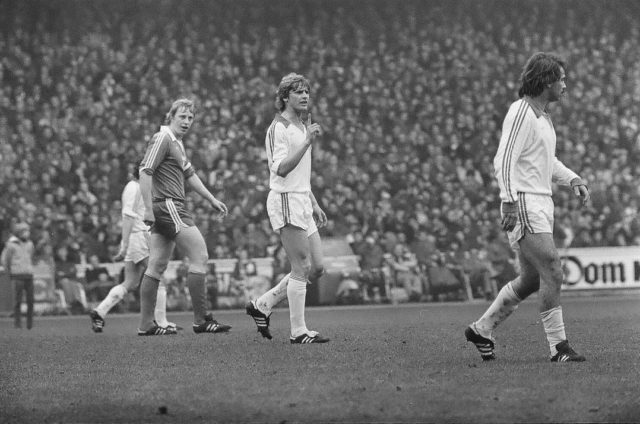 Die Mannschaft hörte auf ihn: Herbert Neumann im Spiel gegen den MSV Duisburg, 11. März 1978.