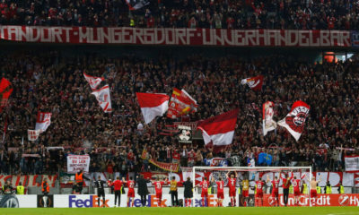 Cologne's players celebrate with their fans after the UEFA Europa League football match 1 FC Cologne v Arsenal FC on November 23, 2017 in Cologne, western Germany. / AFP PHOTO / INA FASSBENDER (Photo credit should read INA FASSBENDER/AFP/Getty Images)