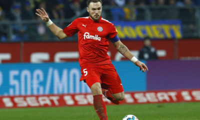 BRAUNSCHWEIG, GERMANY - DECEMBER 08: Rafael Czichos of Kiel during the Second Bundesliga match between Eintracht Braunschweig and Holstein Kiel at Eintracht Stadion on December 8, 2017 in Braunschweig, Germany. (Photo by Joachim Sielski/Bongarts/Getty Images) *** Local Caption *** Rafael Czichos