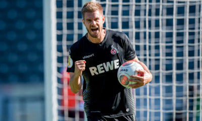 BERLIN, GERMANY - AUGUST 19: Simon Terodde of Cologne celebrates after scoring his team's eighth goal during the German DFB Cup first round match between BFC Dynamo and 1. FC Koeln at Olympiastadion on August 19, 2018 in Berlin, Germany. (Photo by Thomas Eisenhuth/Getty Images)