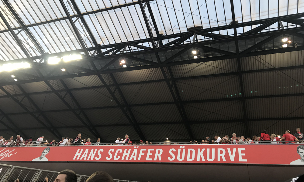 Hans Schäfer Südkurve