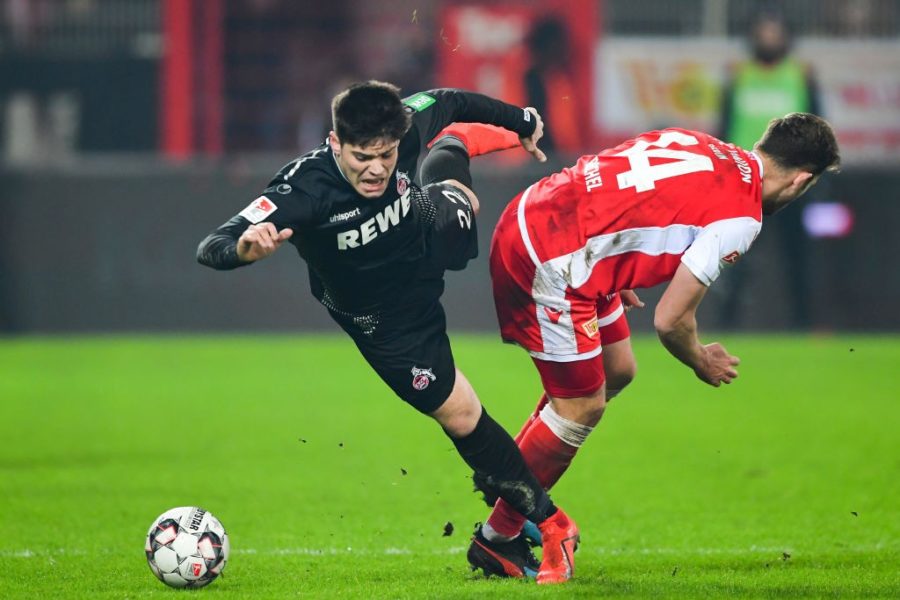 BERLIN, GERMANY - JANUARY 31: Jorge Mere of Koeln is challenged by Ken Reichel of Berlin during the Second Bundesliga match between 1. FC Union Berlin and 1. FC Koeln at Stadion An der Alten Foersterei on January 31, 2019 in Berlin, Germany. (Photo by Stuart Franklin/Bongarts/Getty Images)