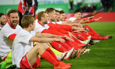 FUERTH, GERMANY - MAY 06: Players of Koeln celebrate after the Second Bundesliga match between SpVgg Greuther Fuerth and 1. FC Koeln at Sportpark Ronhof Thomas Sommer on May 06, 2019 in Fuerth, Germany. (Photo by Sebastian Widmann/Bongarts/Getty Images)