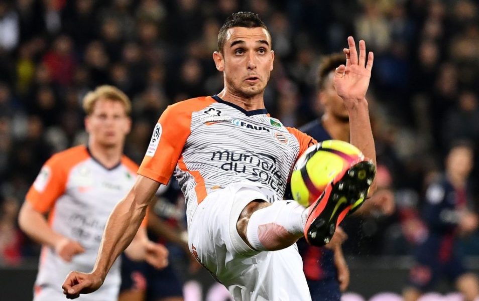 Montpellier's French midfielder Ellyes Skhiri controls the ball during the French L1 football match between Paris Saint-Germain and Montpellier at the Parc des Princes stadium on February 20, 2019. (Photo by FRANCK FIFE / AFP) (Photo credit should read FRANCK FIFE/AFP/Getty Images)