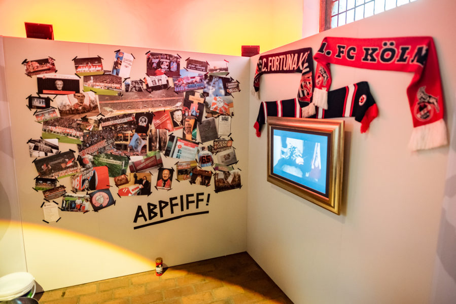 Ausstellung "Abpfiff - Wenn der Fußball Trauer trägt"