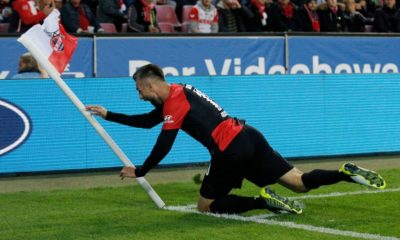 COLOGNE, GERMANY - SEPTEMBER 29: Vedad Ibisevic of Hertha BSC celebrates after scoring his team's second goal during the Bundesliga match between 1. FC Koeln and Hertha BSC at RheinEnergieStadion on September 29, 2019 in Cologne, Germany. (Photo by Dean Mouhtaropoulos/Bongarts/Getty Images)