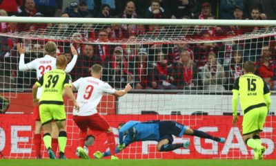 COLOGNE, GERMANY - OCTOBER 20: Simon Terodde of FC Koln scores his sides first goal during the Bundesliga match between 1. FC Koeln and SC Paderborn 07 at RheinEnergieStadion on October 20, 2019 in Cologne, Germany. (Photo by Dean Mouhtaropoulos/Bongarts/Getty Images)