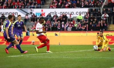 COLOGNE, GERMANY - FEBRUARY 02: Jhon Cordoba of FC Koln scores his sides second goal during the Bundesliga match between 1. FC Koeln and Sport-Club Freiburg at RheinEnergieStadion on February 02, 2020 in Cologne, Germany. (Photo by Lars Baron/Bongarts/Getty Images)