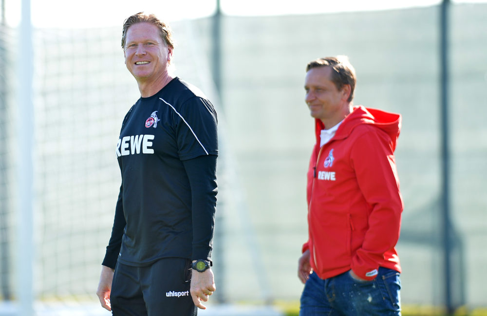 BENIDORM, SPAIN - JANUARY 08: (BILD ZEITUNG OUT) head coach Markus Gisdol of 1. FC Koeln and CEO Sport Horst Heldt of 1. FC Koeln laughs during the 1. FC Koeln winter training camp on January 8, 2020 in Benidorm, Spain. (Photo by TF-Images/Getty Images)