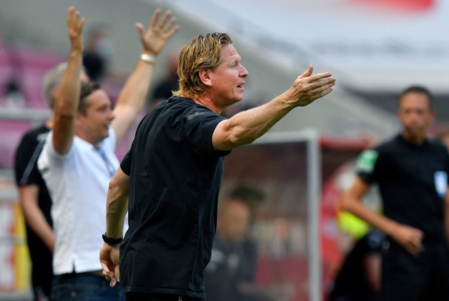 Cologne's German coach Markus Gisdol gestures during the German first division Bundesliga football match FC Cologne v FC Union Berlin on June 13, 2020 in Cologne, western Germany. (Photo by Martin Meissner / POOL / AFP) / DFL REGULATIONS PROHIBIT ANY USE OF PHOTOGRAPHS AS IMAGE SEQUENCES AND/OR QUASI-VIDEO (Photo by MARTIN MEISSNER/POOL/AFP via Getty Images)