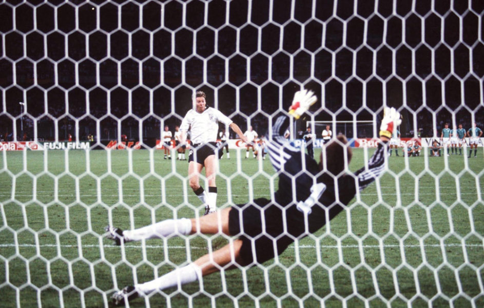 TURIN, ITALY - JULY 04: WM 1990 HALBFINALE in Turin; DEUTSCHLAND - ENGLAND (GER - ENG) 4:3 n.E.; Chris WADDLE/ENG verschiesst den entscheidenden Elfmeter gegen TORWART Bodo ILLGNER/GER (Photo by Bongarts/Getty Images)