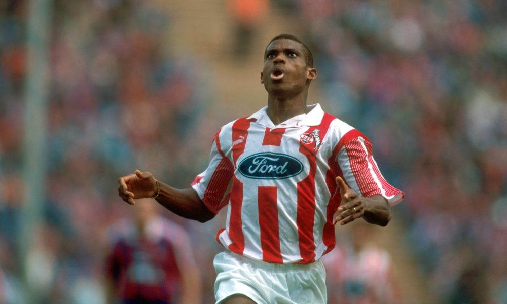 Bildnummer: 00294148 Datum: 04.05.1996 Copyright: imago/MIS Sunday Oliseh (Köln) erstaunt; Vdia, quer, close, Augen, Blick Saison 1995/1996, München - 1. FC Köln 3:2 München Olympiastadion Fußball 1. BL Herren Mannschaft Deutschland Einzelbild Aktion Personen