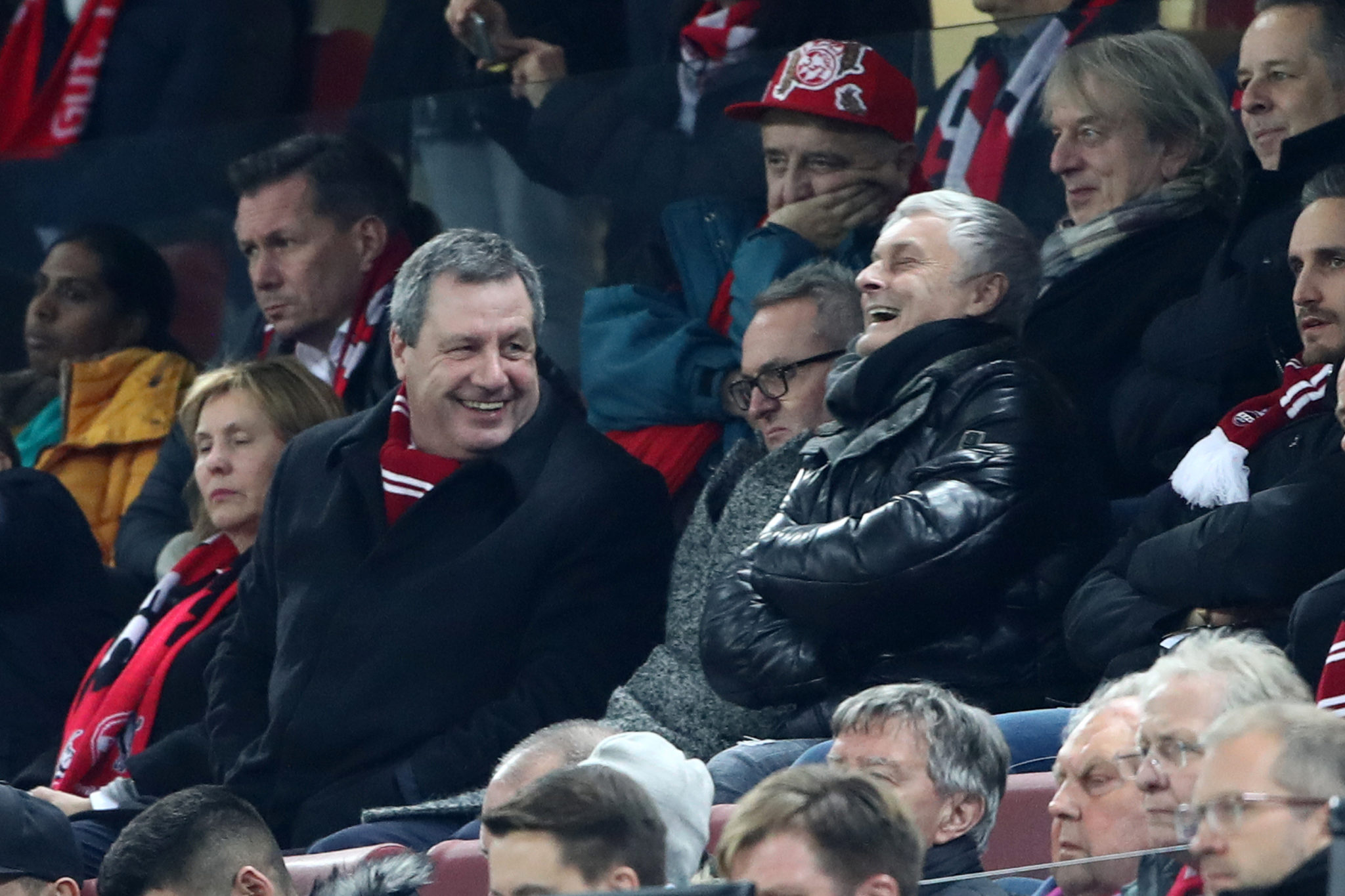 Ein Jahr neuer Vorstand des 1. FC Köln: Freischwimmer in ...