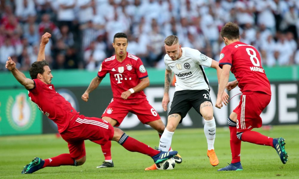 Fußball, DFB-Pokalfinale 2017/2018, FC Bayern München - Eintracht Frankfurt Mats Hummels FC Bayern Muenchen 5 Thiago Alcantara FC Bayern Muenchen 6 Marius Wolf Eintracht Frankfurt 27 Javier Martinez FC Bayern Muenchen 8, FC Bayern Muenchen vs. Eintracht Frankfurt, DFB Pokal, Finale, Fussball, 19.05.2018, FC Bayern Muenchen vs. Eintracht Frankfurt, DFB Pokal, Finale, Fussball, 19.05.2018 Berlin *** Mats Hummels Bayern Munich 5 Thiago Alcantara Bayern Munich 6 Marius Wolf Eintracht Frankfurt 27 Javier Martinez Bayern Munich 8 FC Bayern Muenchen vs Eintracht Frankfurt DFB Pokal Final Football 19 05 2018 FC Bayern Munich vs Eintracht Frankfurt DFB Pokal Final Football 19 05 2018 Berlin Copyright: xLanger/Eibner-Pressefotox EPHLR