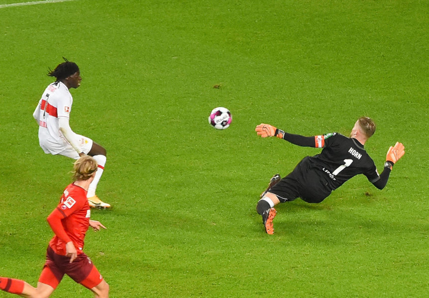23.10.2020, xhbx, Fussball 1.Bundesliga, VfB Stuttgart - 1.FC Koeln emspor, v.l. Tanguy Coulibaly VfB Stuttgart, Timo Horn 1. FC Koeln DFL/DFB REGULATIONS PROHIBIT ANY USE OF PHOTOGRAPHS as IMAGE SEQUENCES and/or QUASI-VIDEO Stuttgart *** 23 10 2020, xhbx, Fussball 1 Bundesliga, VfB Stuttgart 1 FC Koeln emspor, v l Tanguy Coulibaly VfB Stuttgart , Timo Horn 1 FC Koeln DFL DFB REGULATIONS PROHIBIT ANY USE OF PHOTOGRAPHS as IMAGE SEQUENCES and or QUASI VIDEO Stuttgart