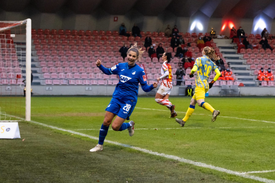 COLOGNE, GERMANY, DEC 6TH Tabea Waßmuth 28 TSG celebrates her teams third goal during the DFB Pokal round of 16 between 1. Fc Köln and TSG Hoffenheim at the Franz-Kremer Stadion in Cologne. Tatjana Herzberg / SPP 1. Fc Köln vs TSG Hoffenheim PUBLICATIONxNOTxINxBRA