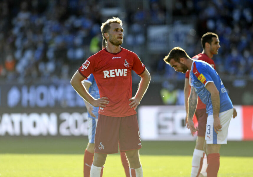 GER, 1.FBL, Relegation, Holstein Kiel vs 1. FC Koeln / 29.05.2021, Holstein-Stadion, Kiel, GER, 1.FBL, Relegation, Holstein Kiel vs 1. FC Koeln, im Bild Sebastian Andersson 1. FC Koeln 9 schaut *** GER, 1 FBL, Relegation, Holstein Kiel vs 1 FC Koeln 29 05 2021, Holstein Stadion, Kiel, GER, 1 FBL, Relegation, Holstein Kiel vs 1 FC Koeln, in picture Sebastian Andersson 1 FC Koeln 9 watches nordphotoxGmbHx/xTreese nph00275